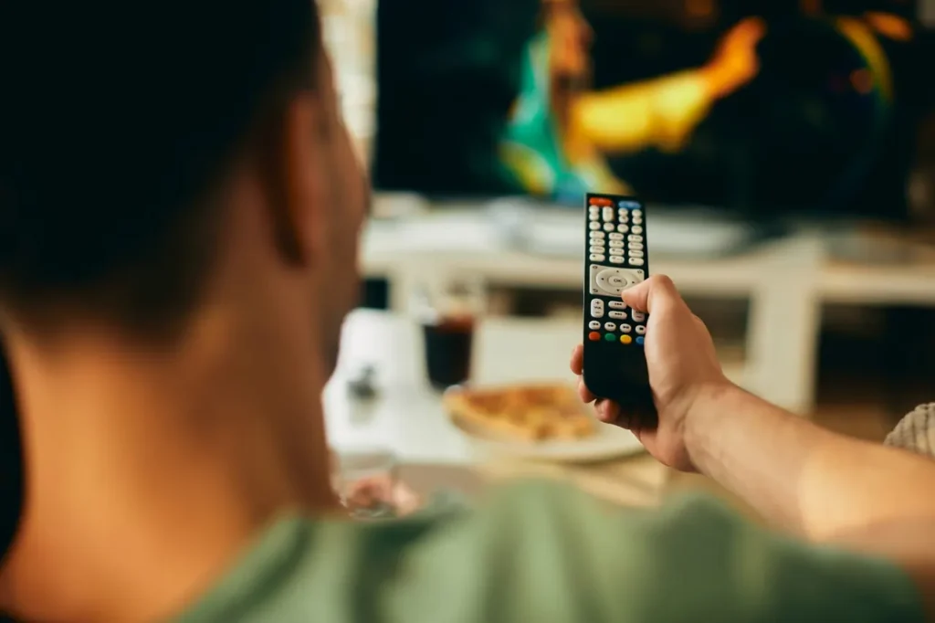 IPTV para idosos: como escolher, configurar e facilitar o uso no dia a dia